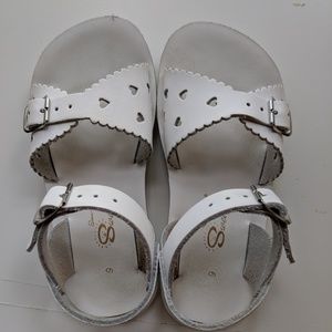 Saltwater Sun San Sweetheart sandals white size 9